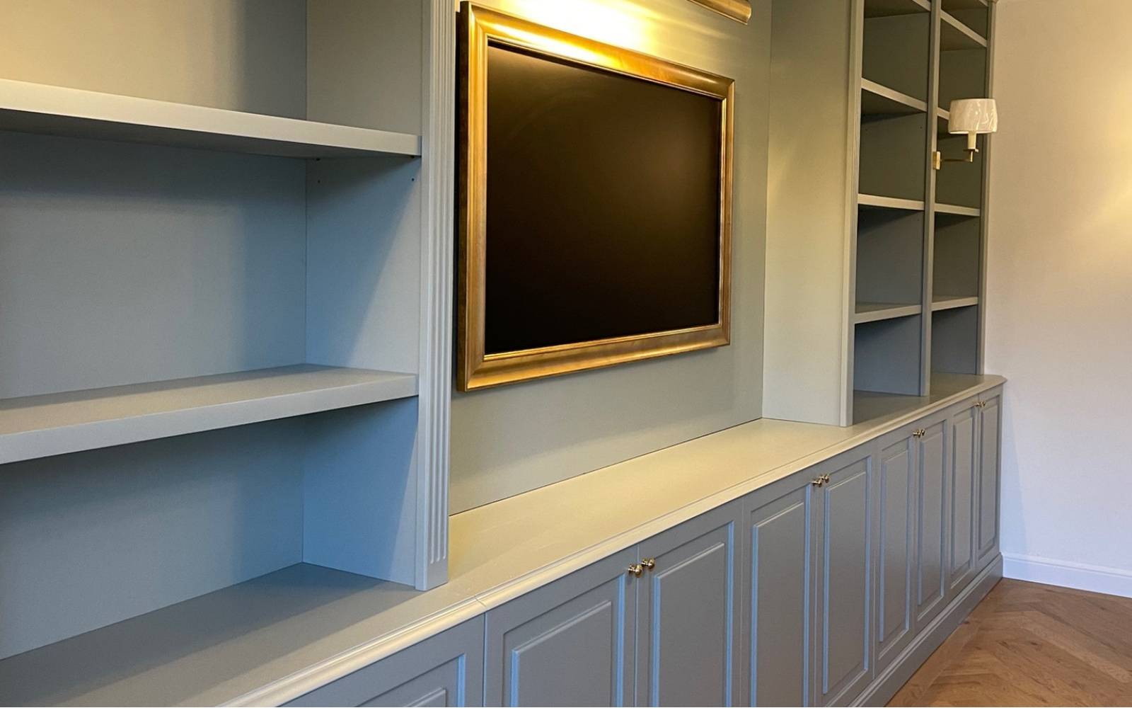 Aménagement de placard sur mesure pour chambre d'enfant à Paris Île de France