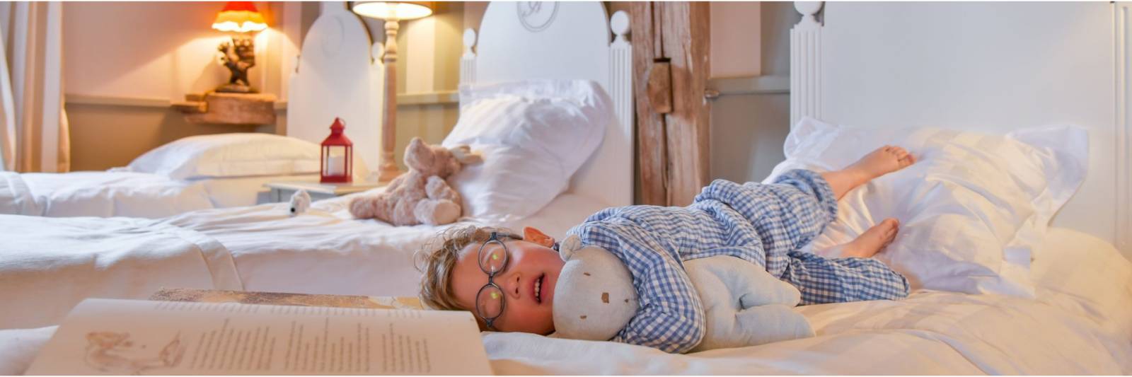 Agencement sur mesure de dressings et chambres en France et en Suisse