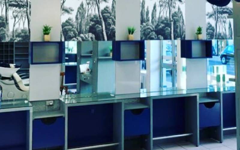 Relooking sur mesure salon de coiffure à Roanne