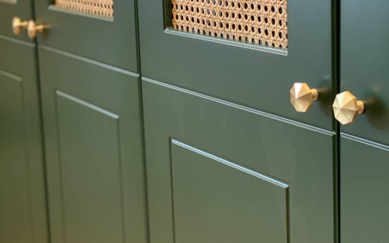 Boutons et poignées pour meubles sur mesure en France